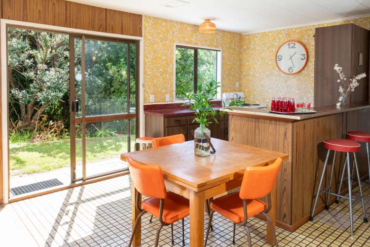 14 Kirkway Raumati Beach_29