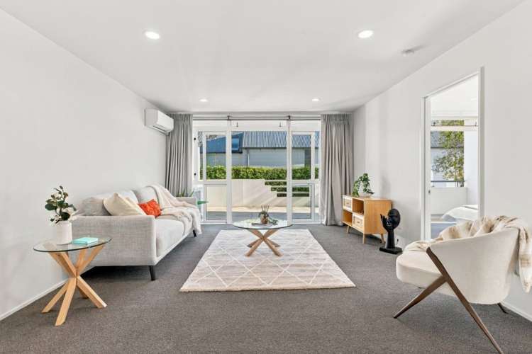 2/102 Rossall Street Merivale_20
