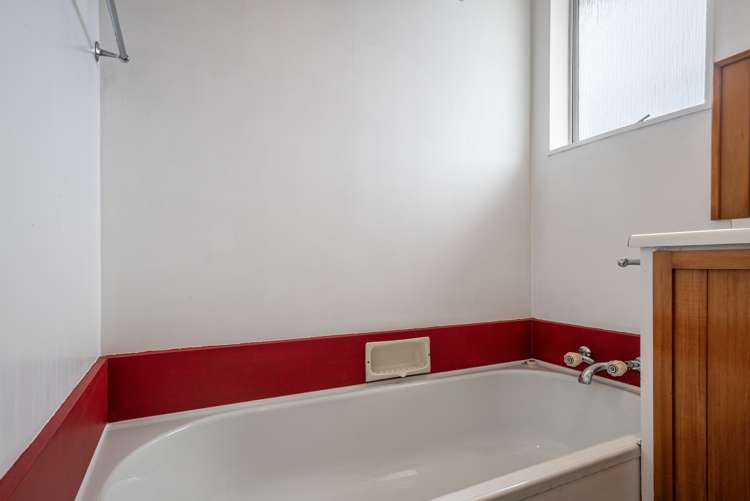 84 Pasadena Crescent Totara Park_16