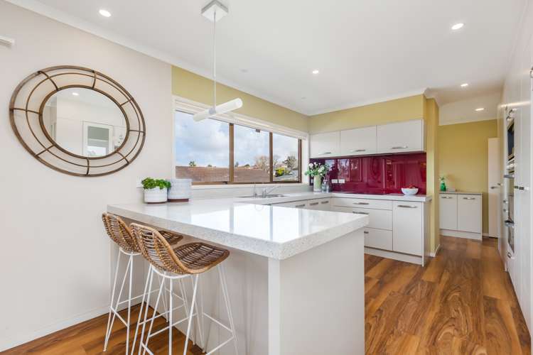 3 Serrita Avenue Sunnyhills_13