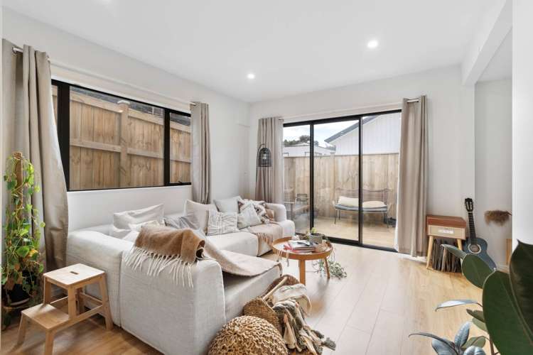 18 Waka Street_5