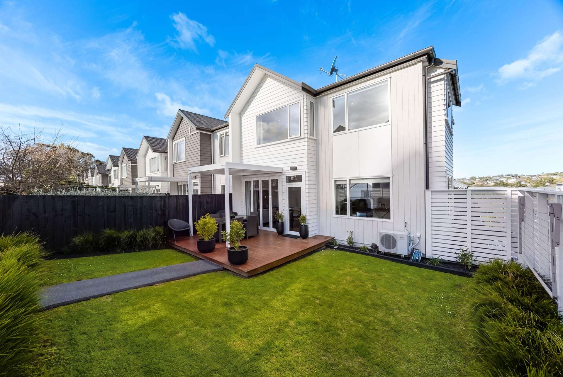 1 Watermill Lane Millwater_0