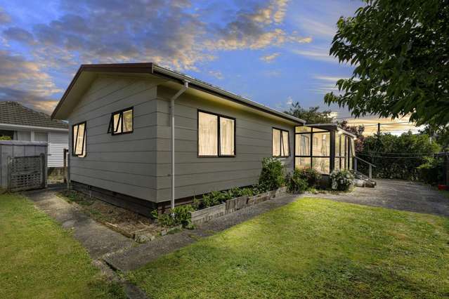 Charming 3-Bedroom Home in Elderslea