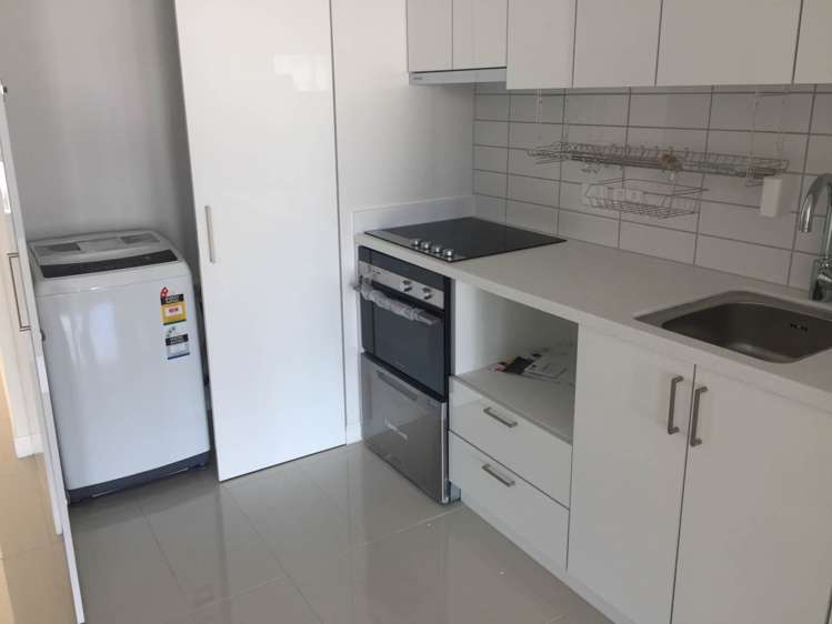 1205/168 Hobson Street Auckland Central_11