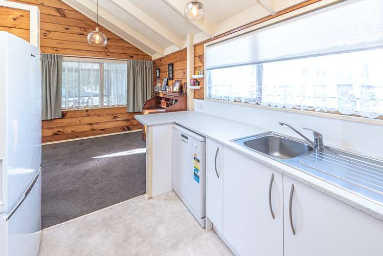 21 Treadwell Street Springvale_8