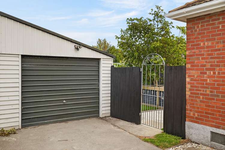 12 De Havilland Street Hornby_13