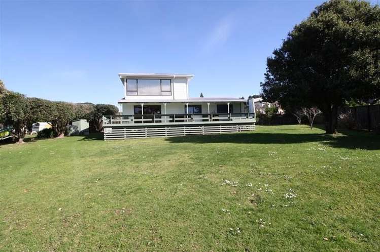 12 Moray Place Whiritoa_0