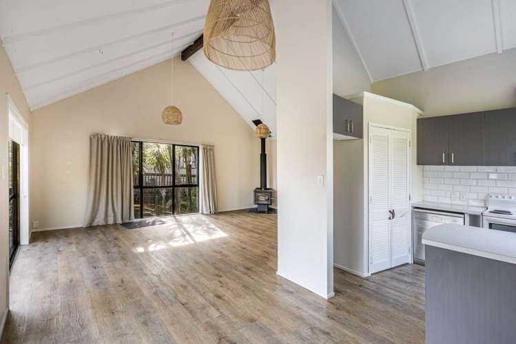 1/165 Balmain Road_0