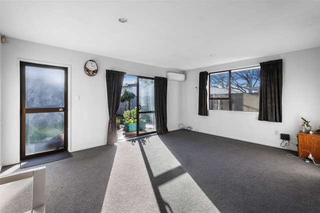 2/122 Tilford Street Woolston_2