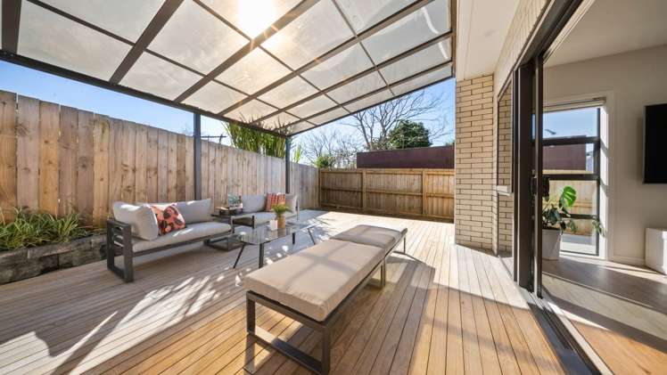 17a Ussher Place Pakuranga Heights_3