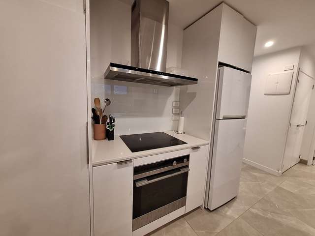 209/1 Kimiora Street Three Kings_4