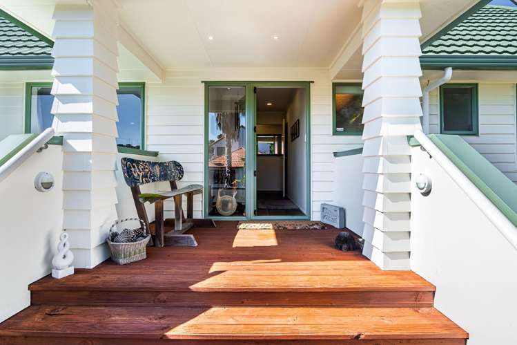 9 Careen Grove Gulf Harbour_20