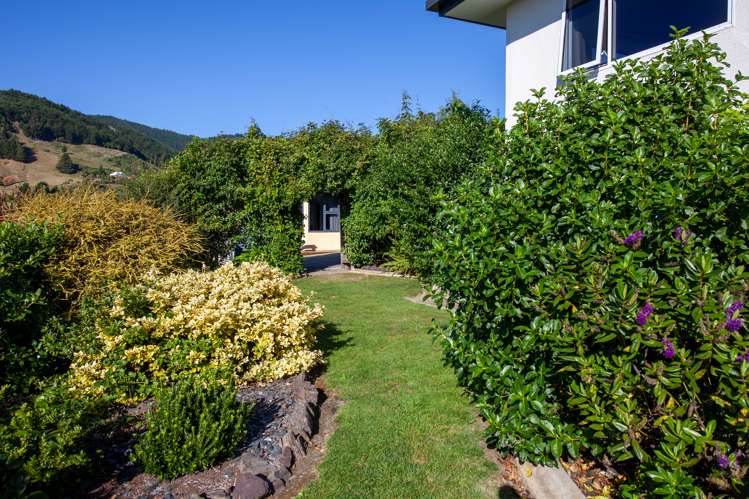 28 Olympus Way Richmond_13