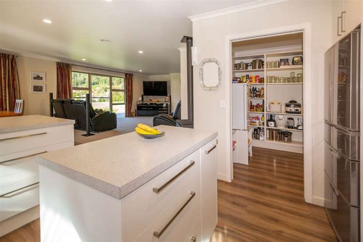 76 Te Tio Terrace Port Underwood_4