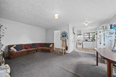 2/397 Roscommon Road_3