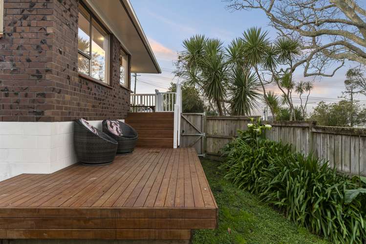 2/42 Raleigh Road Northcote_15