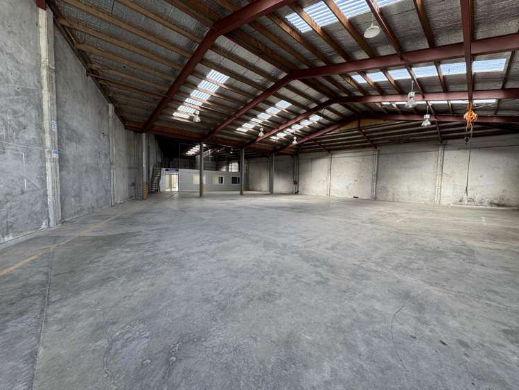 4/162 Gracefield Road Gracefield_2