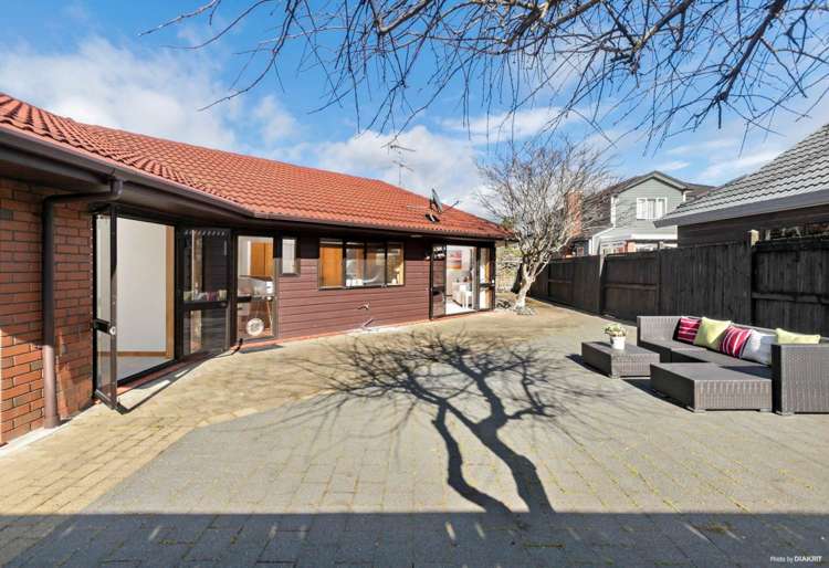 10 Dunkerron Avenue Epsom_15