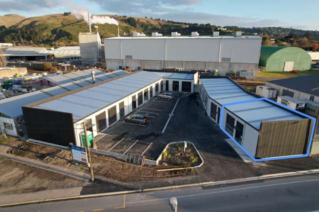 Modern 77sqm Industrial Unit