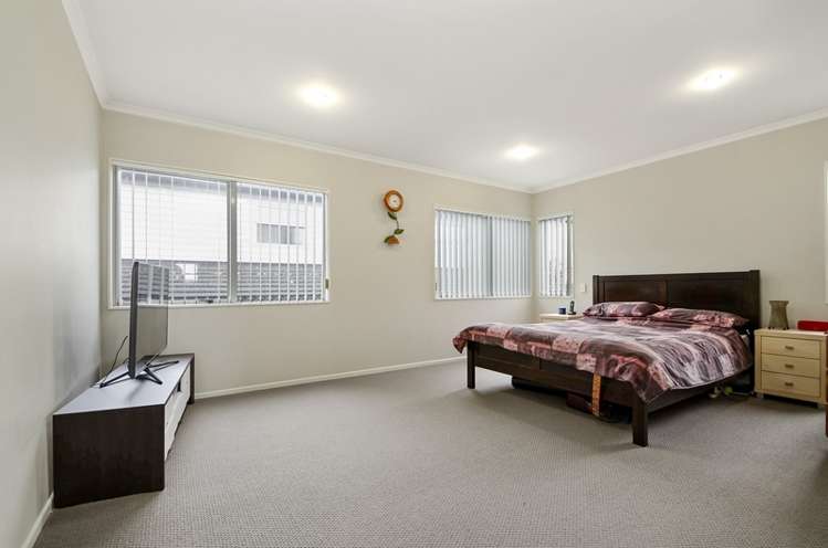 1 Warren Way Flat Bush_10