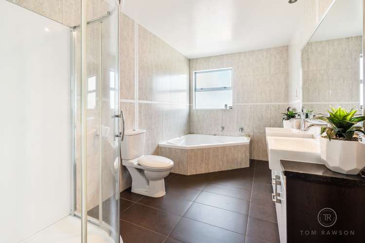 10 Gibbston Crescent Flat Bush_13