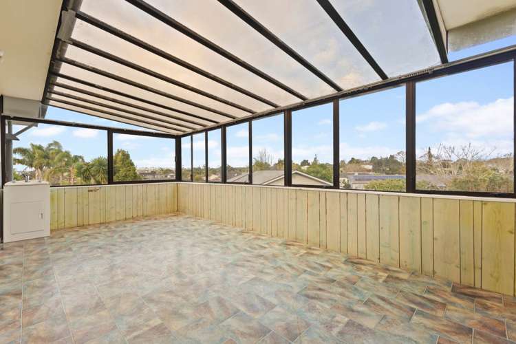 17 Fratley Avenue Farm Cove_5