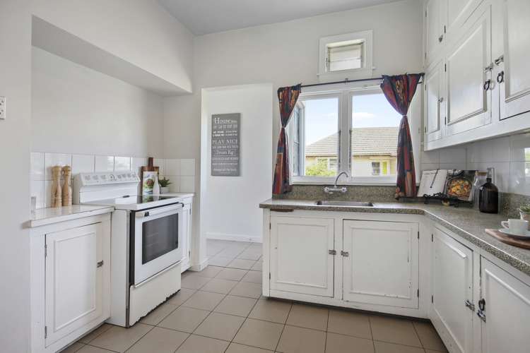 401 Pages Road Aranui_5