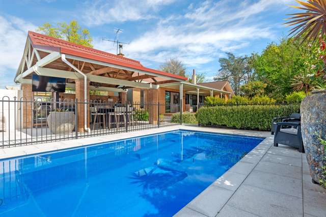 Live the dream - the perfect lifestyle and business