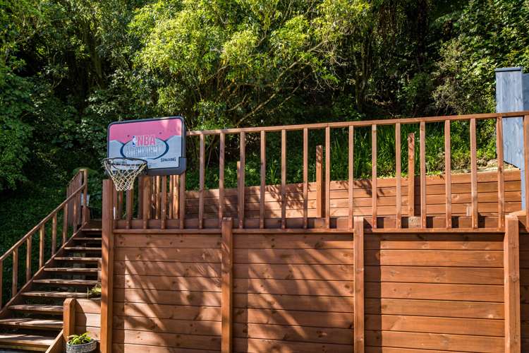 79 Sunshine Avenue Karori_1