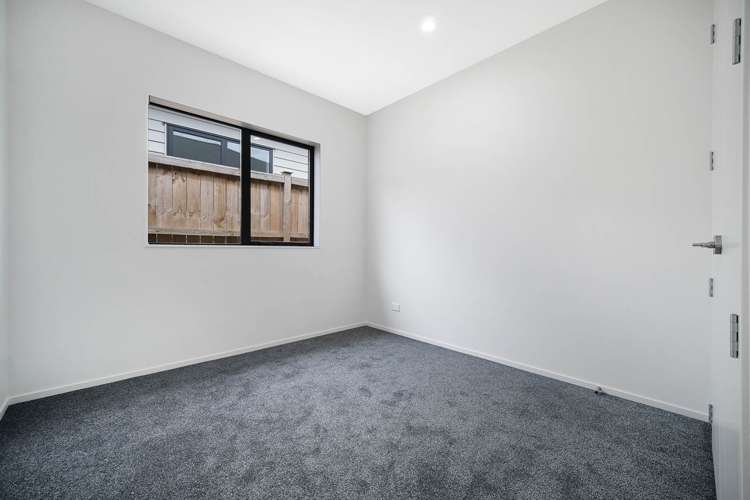 32 Dungloe Avenue Flat Bush_10