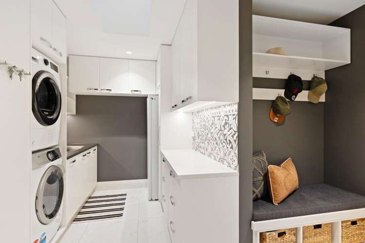 21 Bluestone Drive Waitikiri_23