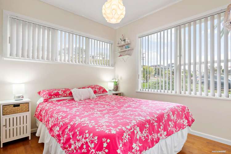 12 Mcfadzean Drive Blockhouse Bay_10