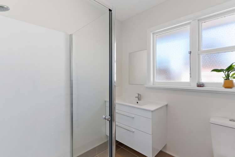 2/107 Halswell Road Hillmorton_6