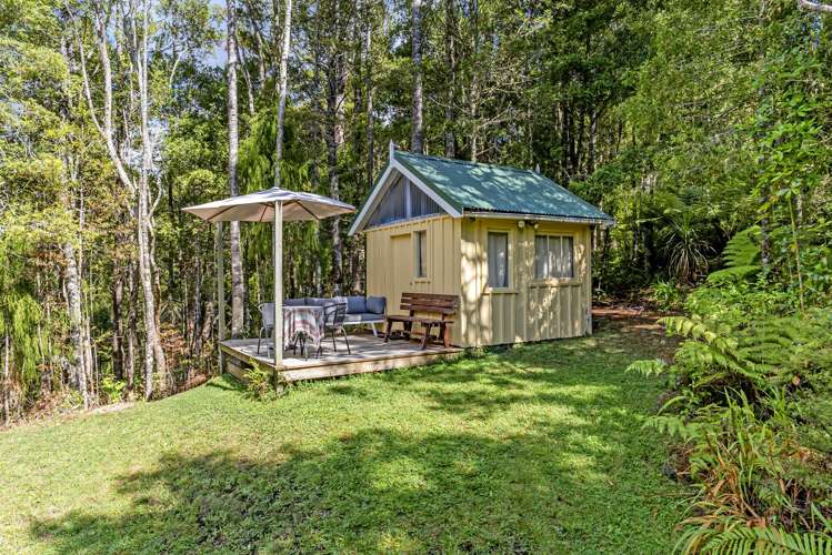 200 Forest Hill Road Waiatarua_13