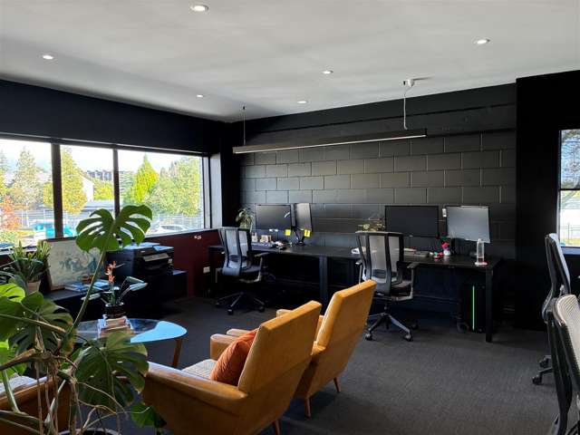 Front Tenancy, First Floor, 6 Hill Street Hamilton Central_2