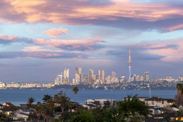 Harbour Majesty with Million-Dollar Views!