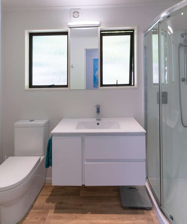 123 Akerbloms Road Punga Cove Endeavour Inlet_16