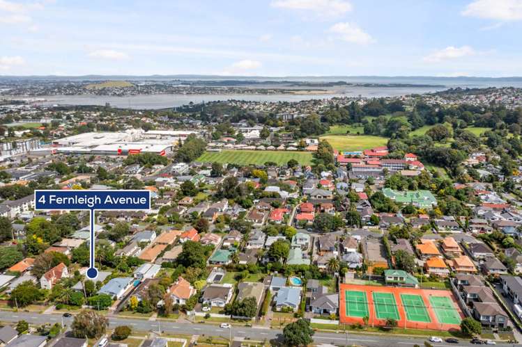 4 Fernleigh Avenue Royal Oak_21