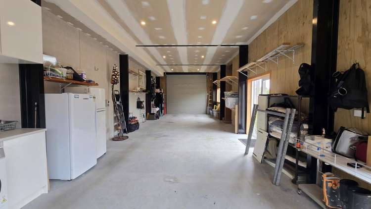 11 The Strand Okarito_20