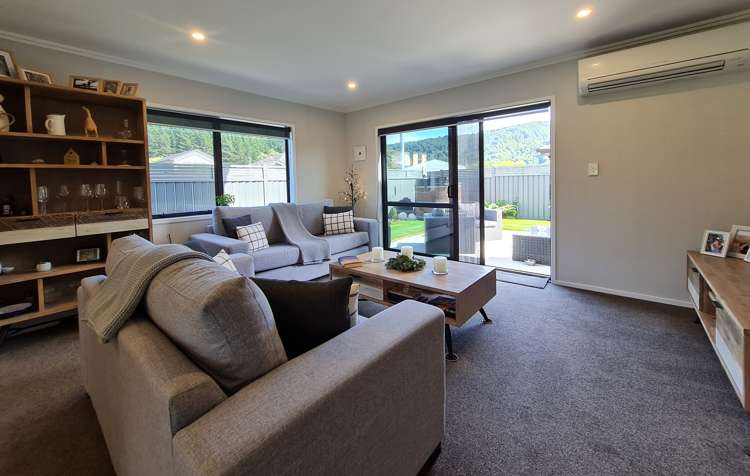 9 Ashington Road Silverstream_5