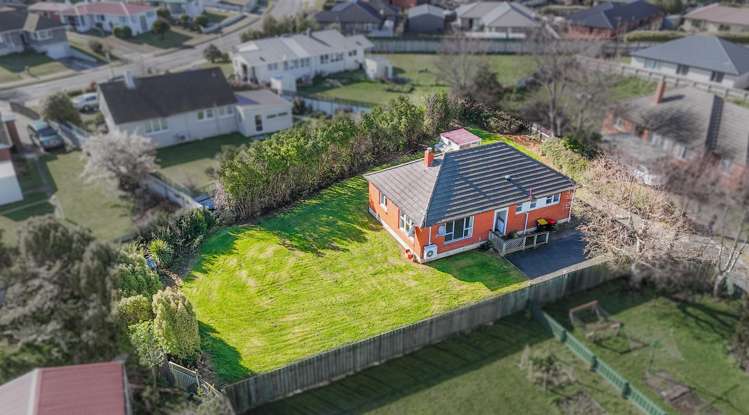 65 Lithgow Street Glengarry_19