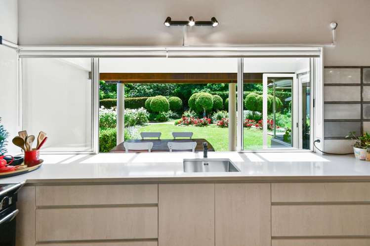 1551 Great South Road_5