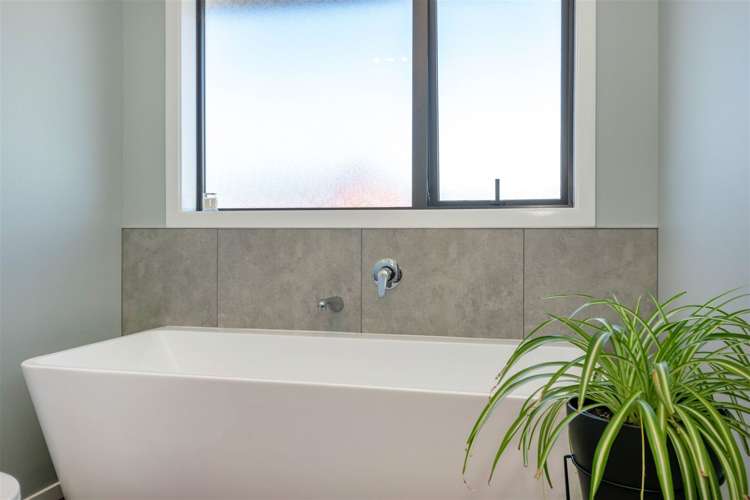 14 Catalina Crescent Burleigh_14