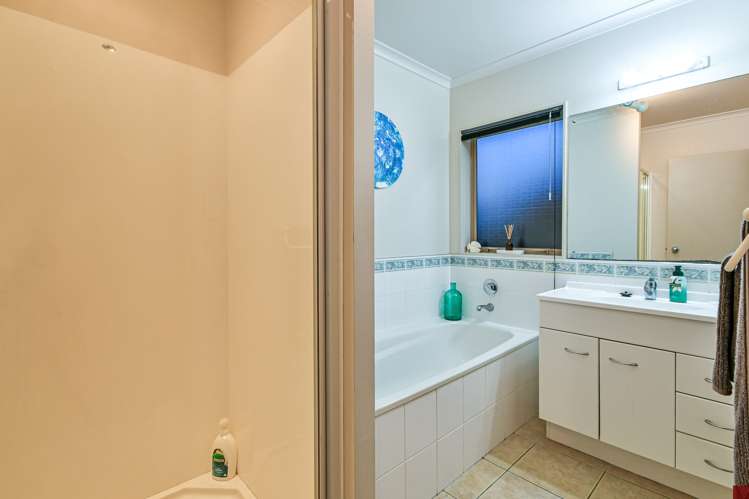 22 Carisbrook Crescent Papakura_12