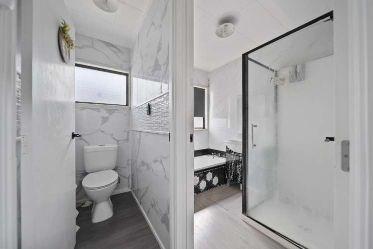 20 Anglers Way Wattle Downs_7