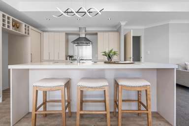 58 Overbury Crescent_4