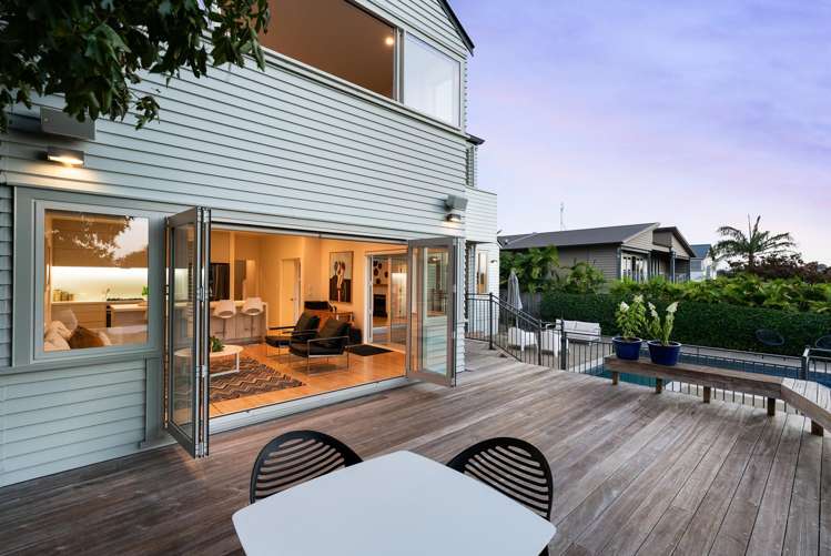 827 Riddell Road St Heliers_33