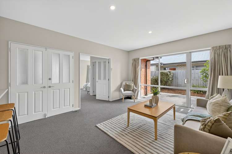 15 St Peters Close Woolston_5