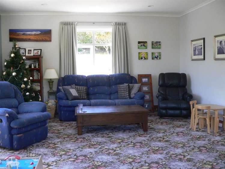 32 Handyside Street Tawa_6