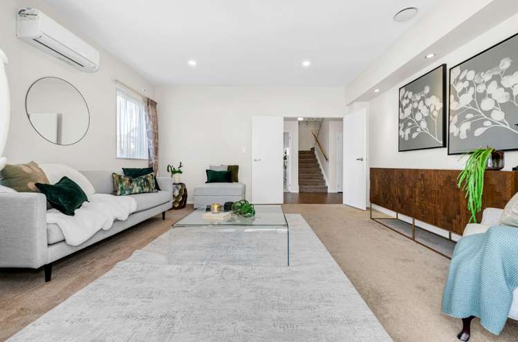 16 Rosewell Crescent Flat Bush_4